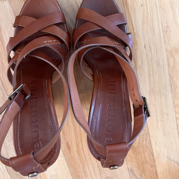 AUTHENTIC BURBERRY WEDGES - Picture 8 of 10